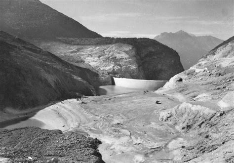 vajont dam tsunami|il disastro del vajont.